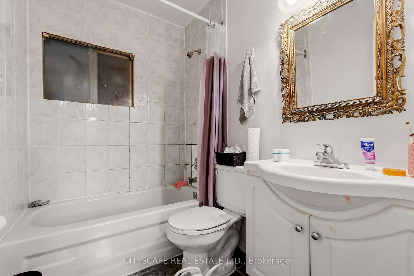 12 Vanderbrent Crescent • Toronto, ON photo 38