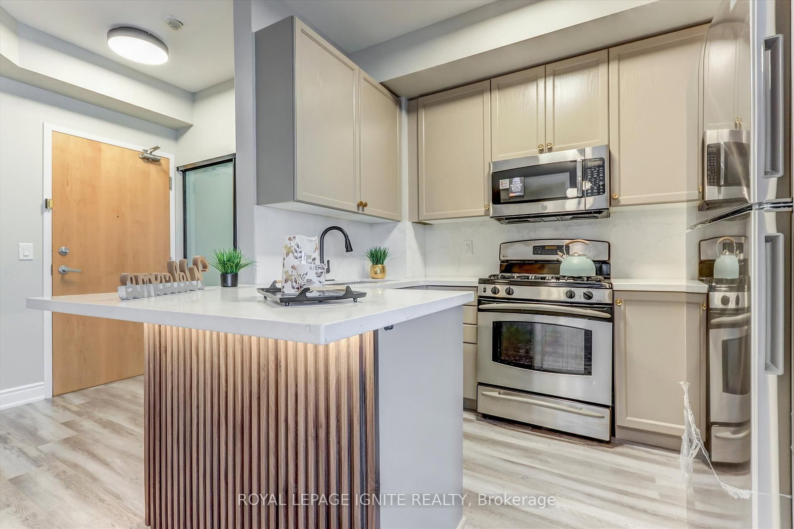 3939 Duke Of York Boulevard • #402 • Mississauga, ON photo 11