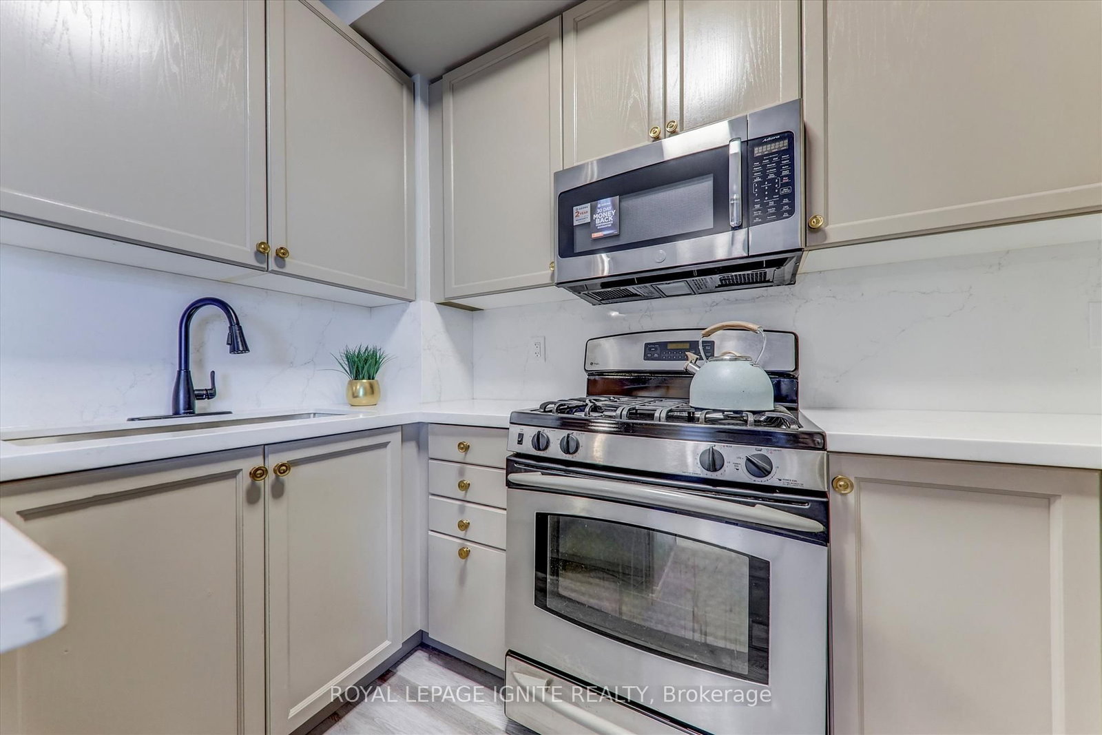 3939 Duke Of York Boulevard • #402 • Mississauga, ON photo 12
