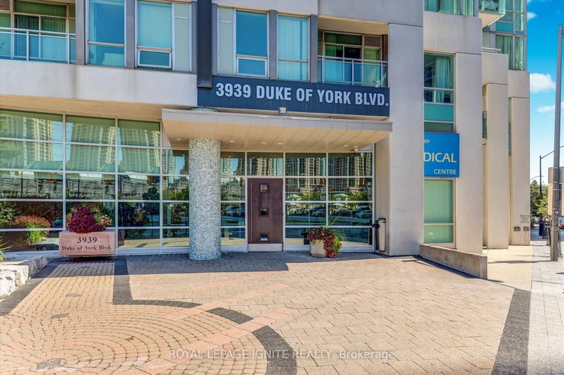 402 - 3939 Duke Of York Boulevard