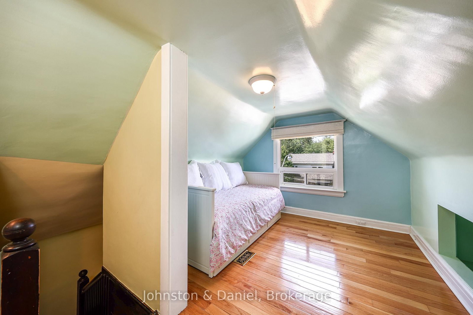 553 Runnymede Road • Toronto, ON photo 20