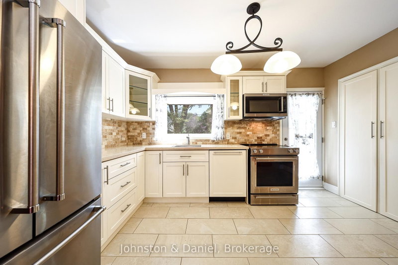 553 Runnymede Road