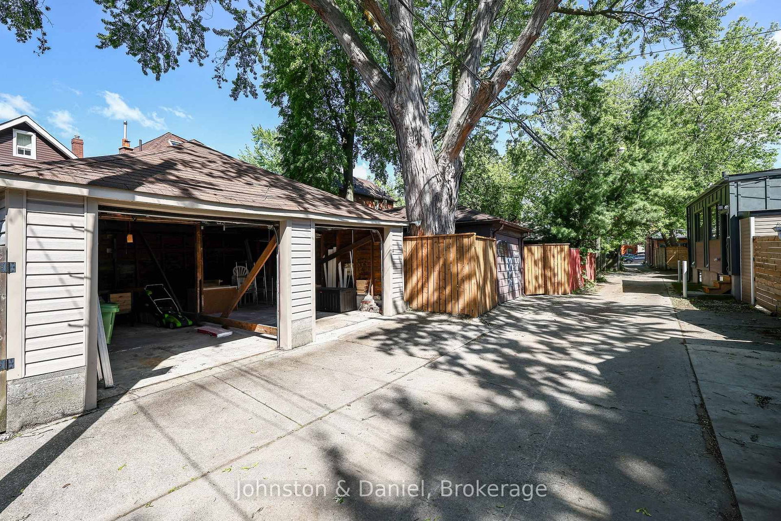 553 Runnymede Road • Toronto, ON photo 30