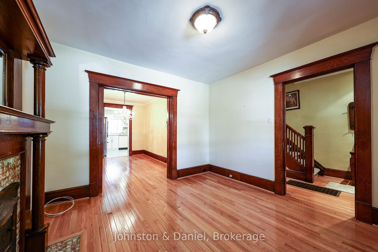 553 Runnymede Road • Toronto, ON photo 6