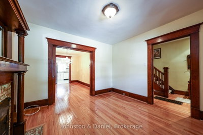 553 Runnymede Road • Toronto, ON photo 6