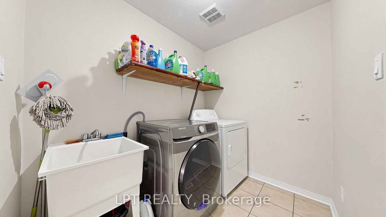 30 RANCHERO Drive • Brampton, ON photo 7