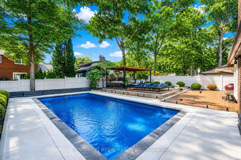 3308 Grassfire Crescent