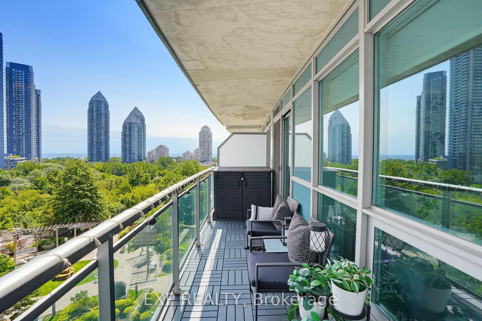155 Legion Road N • #813 • Toronto, ON photo 32