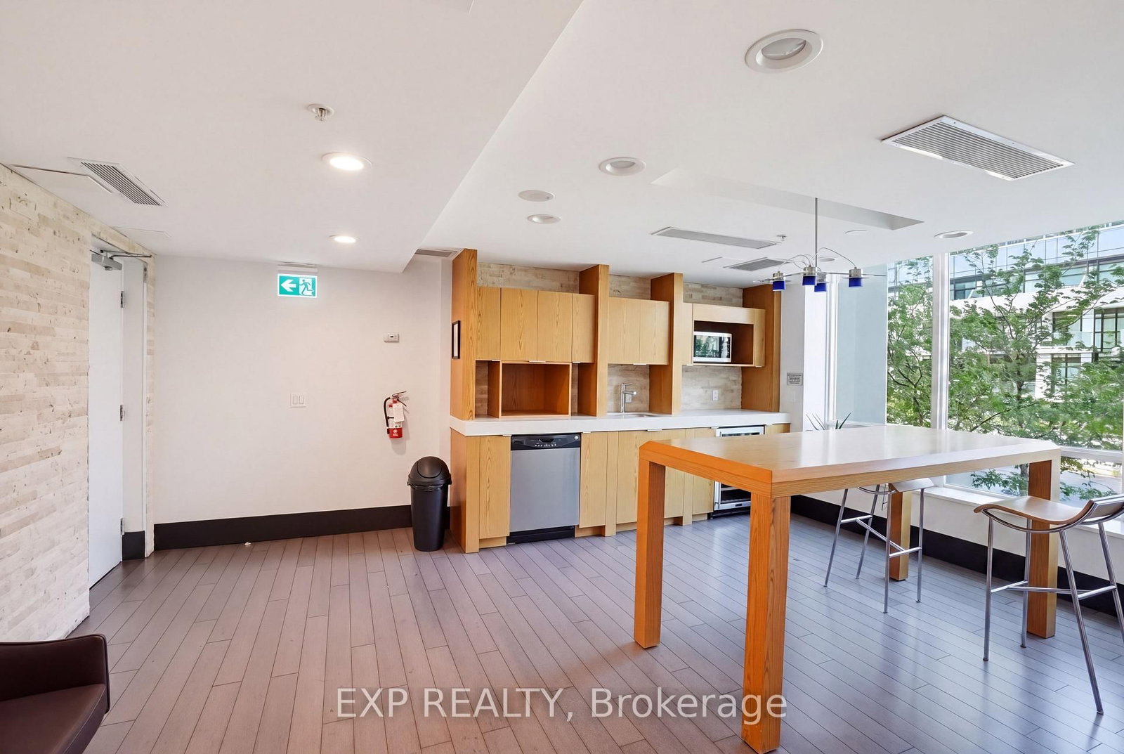 155 Legion Road N • #813 • Toronto, ON photo 44