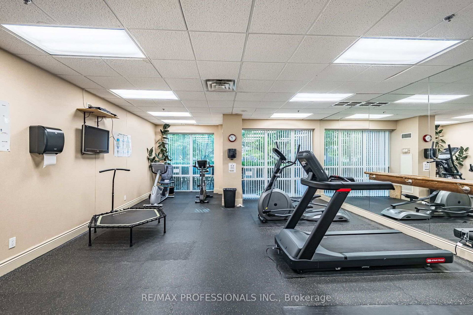 7 Michael Power Place • #101 • Toronto, ON photo 24