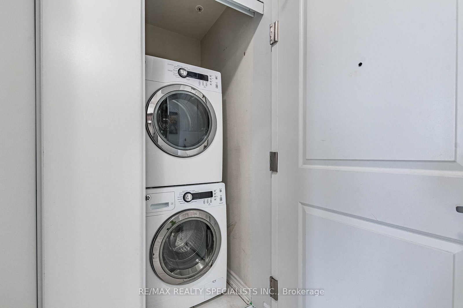 640 Sauve Street • #221 • Milton, ON photo 28
