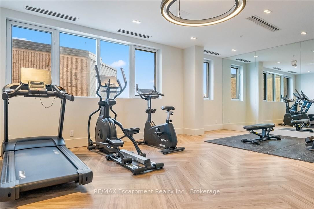123 Maurice Drive • #105 • Oakville, ON photo 35