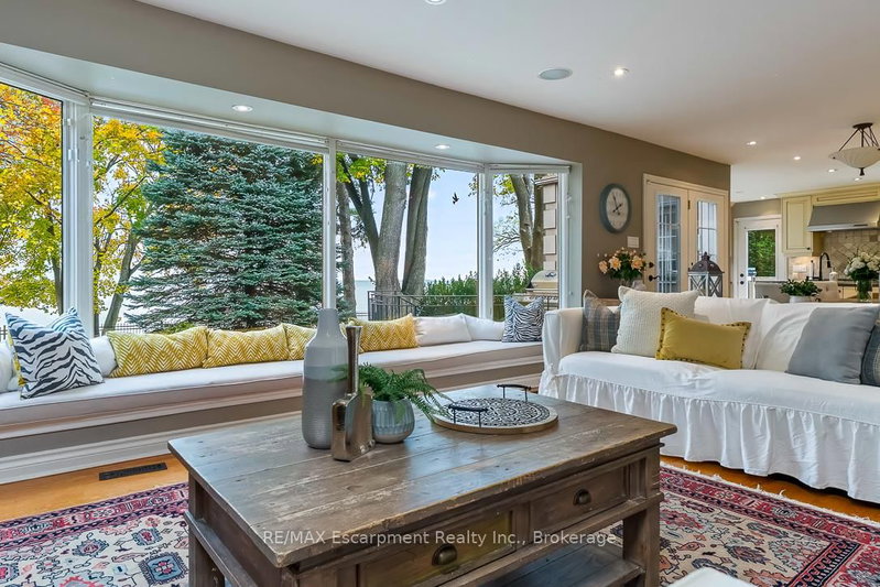 2372 Carrington Oakville,ON L6J 5P4 — Photo 10