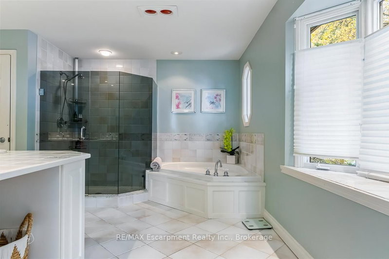 2372 Carrington Oakville,ON L6J 5P4 — Photo 21