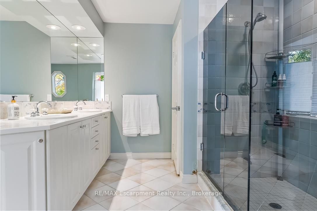 2372 Carrington Place • Oakville, ON photo 22