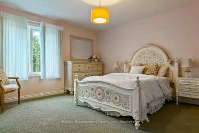 2372 Carrington Oakville,ON L6J 5P4 — Photo 24