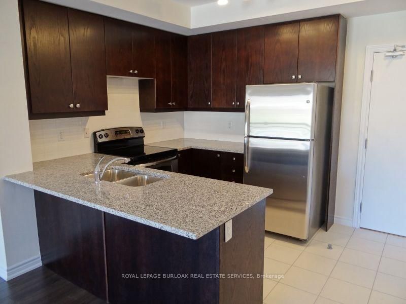 218-570 Lolita Gdns, Mississauga, view 4
