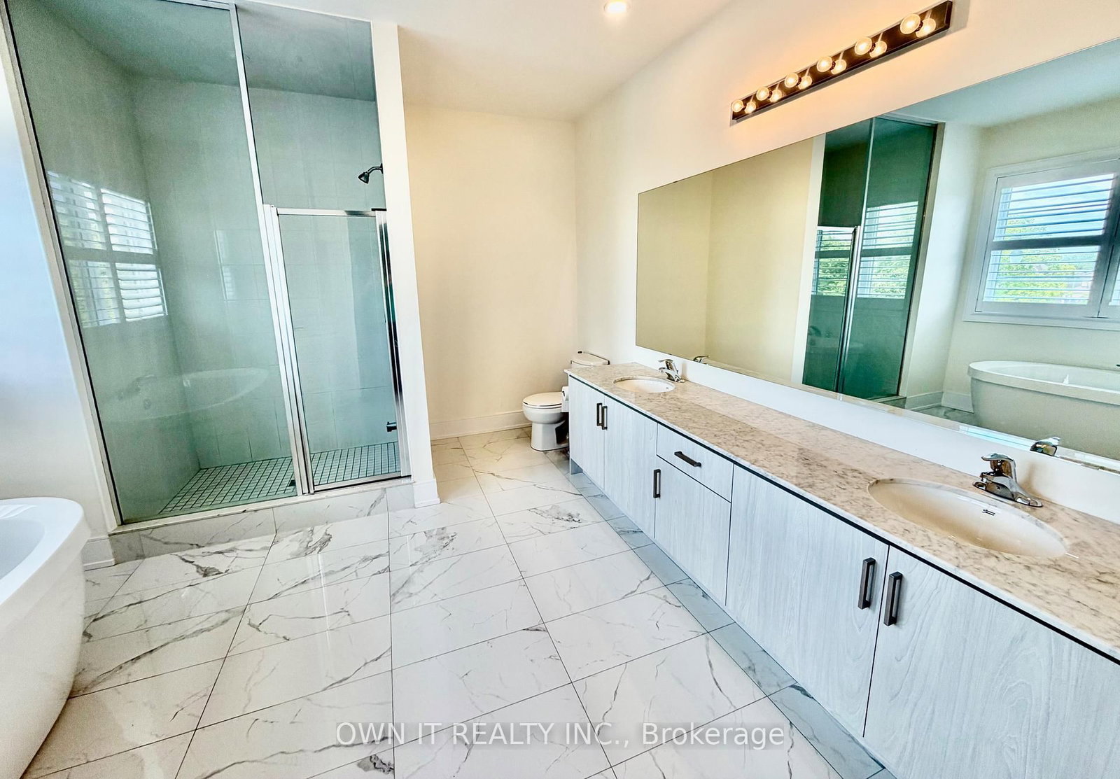 33 Lost Canyon Way • Brampton, ON photo 29