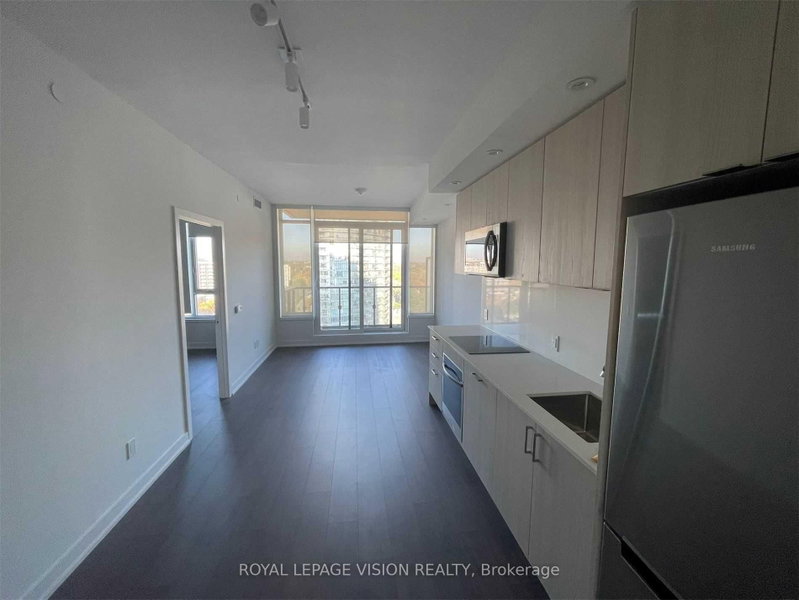 2217 - 1928 Lakeshore Boulevard W