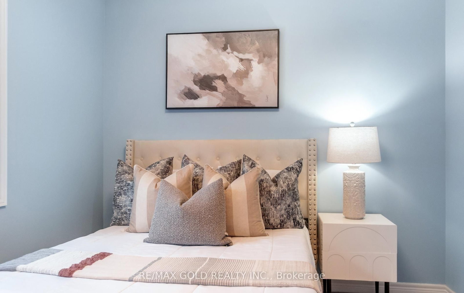 408 Bessborough Drive • Milton, ON photo 40