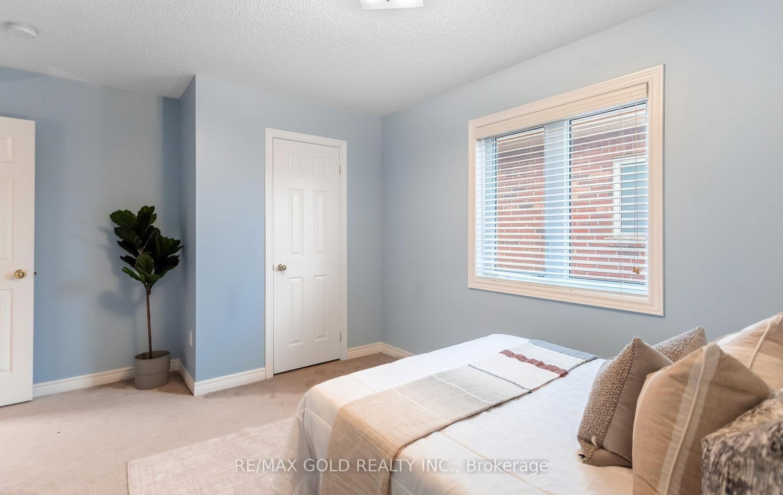 408 Bessborough Drive • Milton, ON photo 41