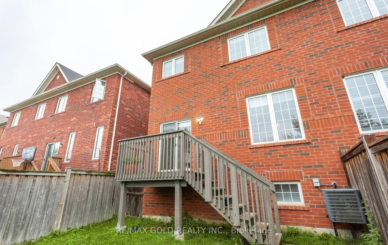 408 Bessborough Drive • Milton, ON photo 48