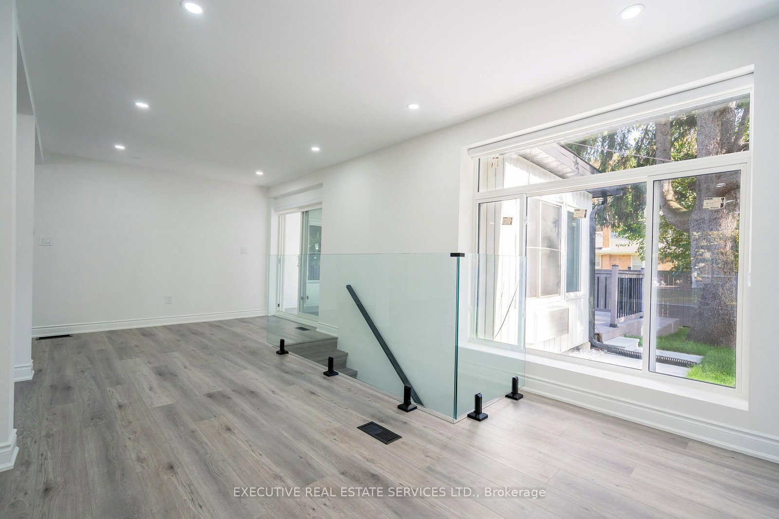 646 Sequin Crescent • Mississauga, ON photo 14