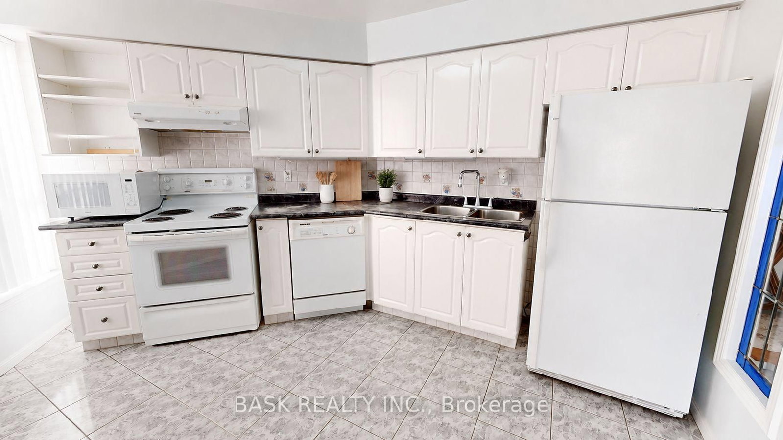 12 Laurelcrest Street • #907 • Brampton, ON photo 14