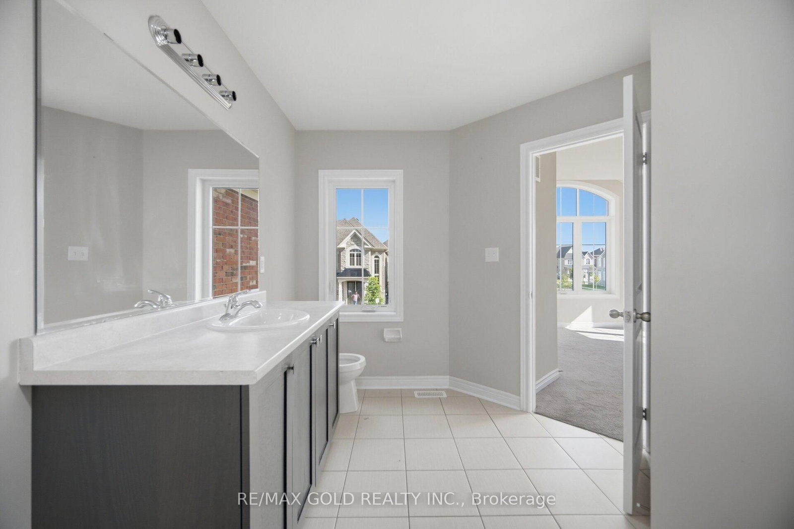 473 Veterans Drive • Brampton, ON photo 17