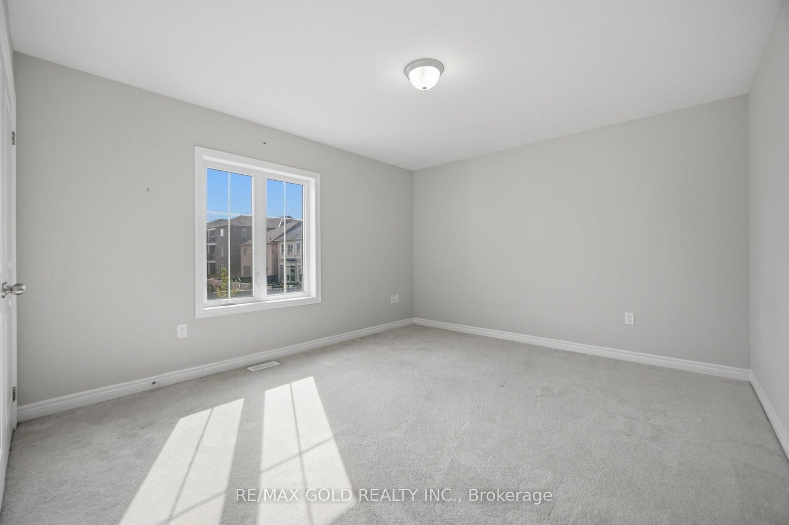 473 Veterans Drive • Brampton, ON photo 19