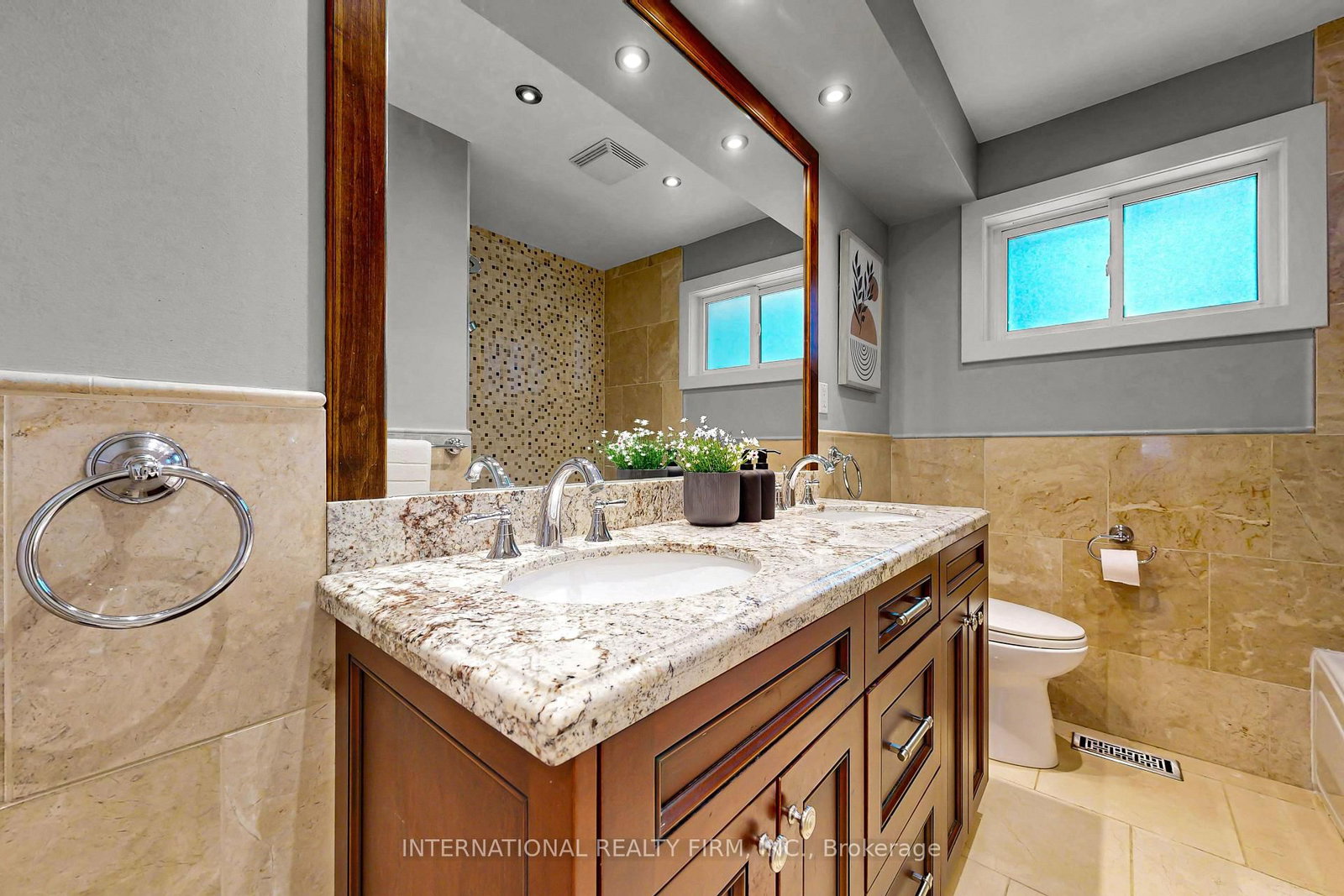 1594 Sunnycove Drive • Mississauga, ON photo 21