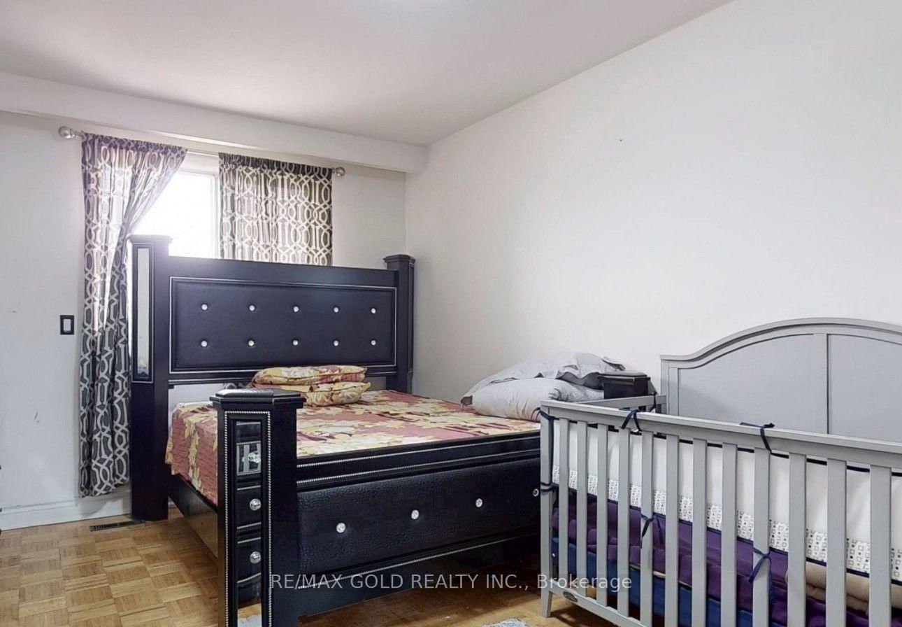 7033 Netherbrae Road • #8 • Mississauga, ON photo 10