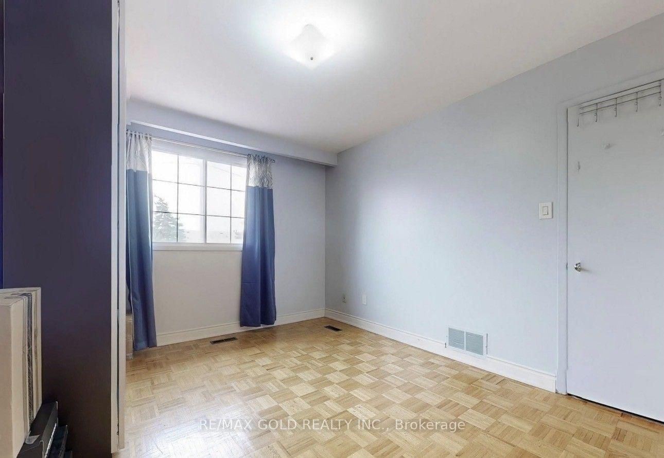 7033 Netherbrae Road • #8 • Mississauga, ON photo 12