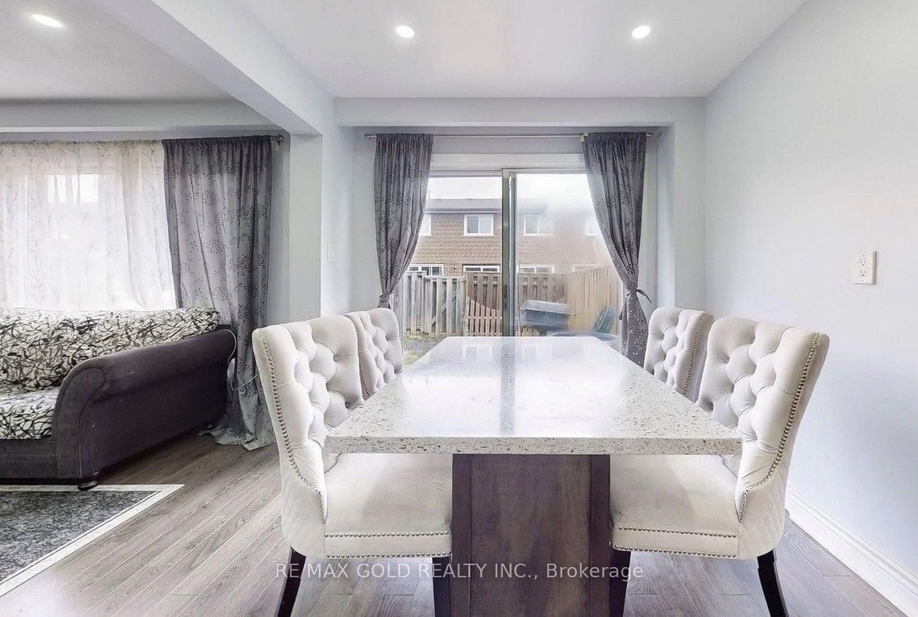 7033 Netherbrae Road • #8 • Mississauga, ON photo 6