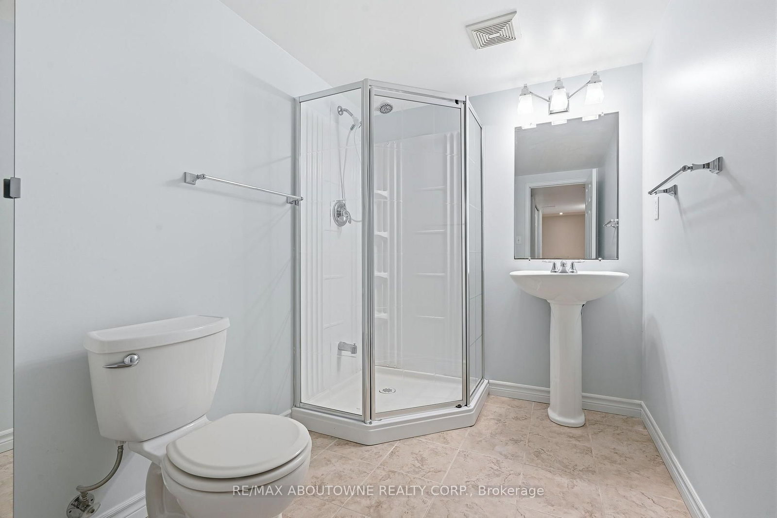 2381 Grand Oak Trail • Oakville, ON photo 34