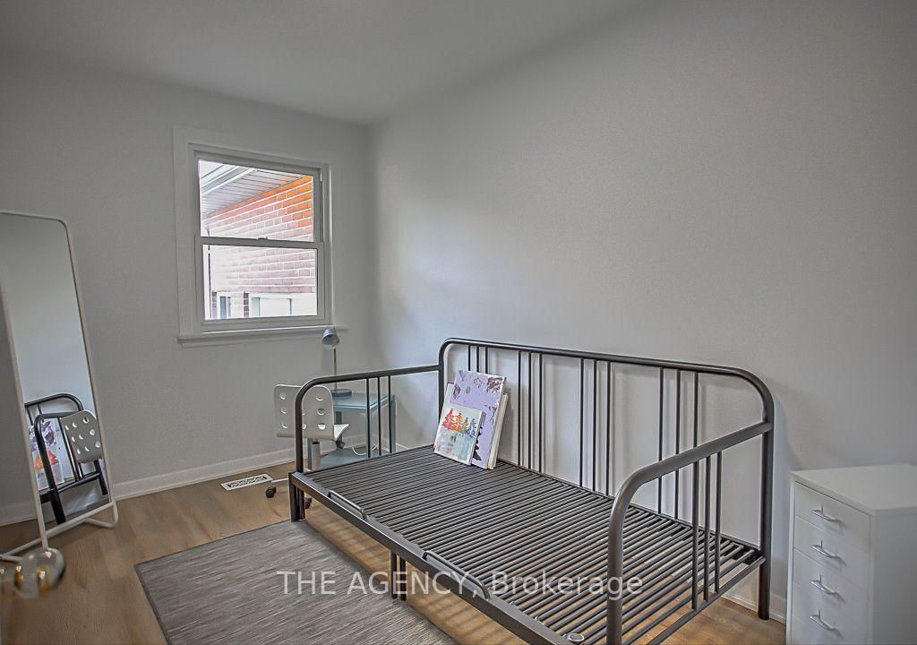 14 Wareside Road • Toronto, ON photo 10