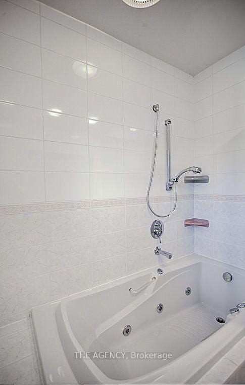 14 Wareside Road • Toronto, ON photo 14