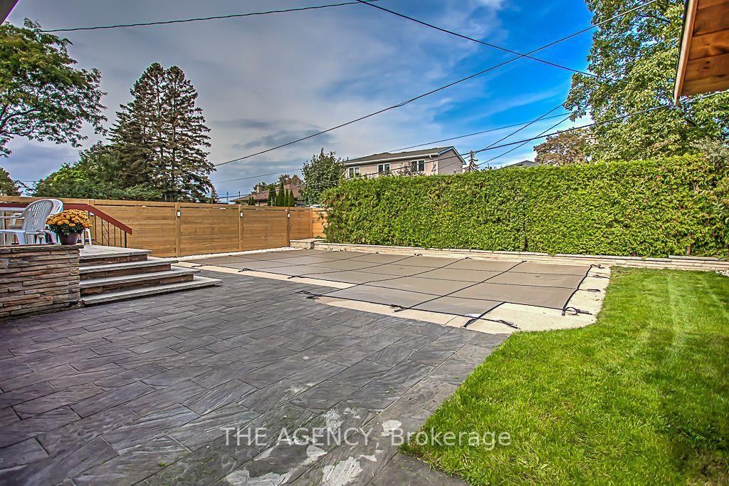 14 Wareside Road • Toronto, ON photo 23