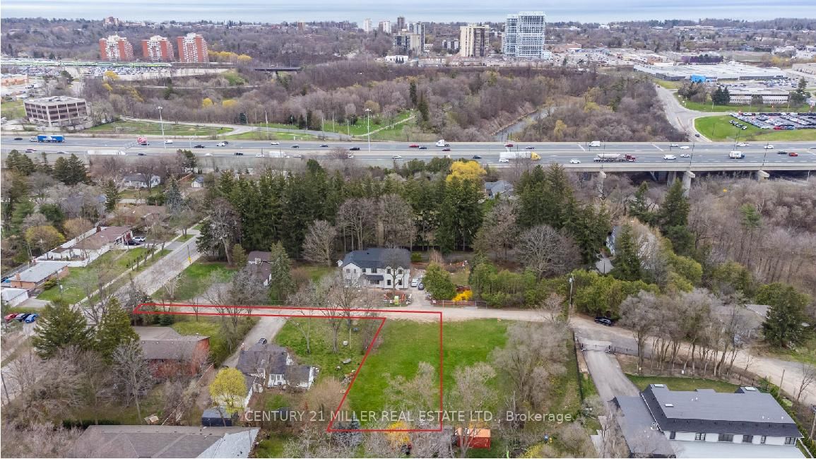 1066 Sixth Line • Oakville, ON photo 5