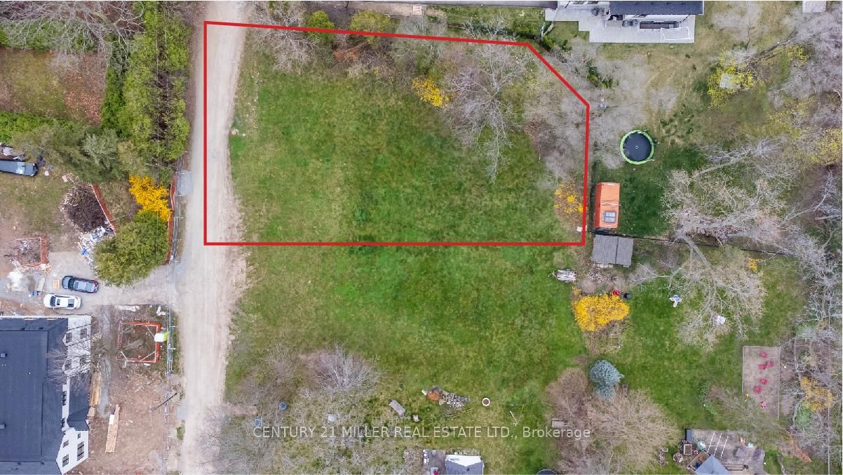 1068 Sixth Line • Oakville, ON photo 2