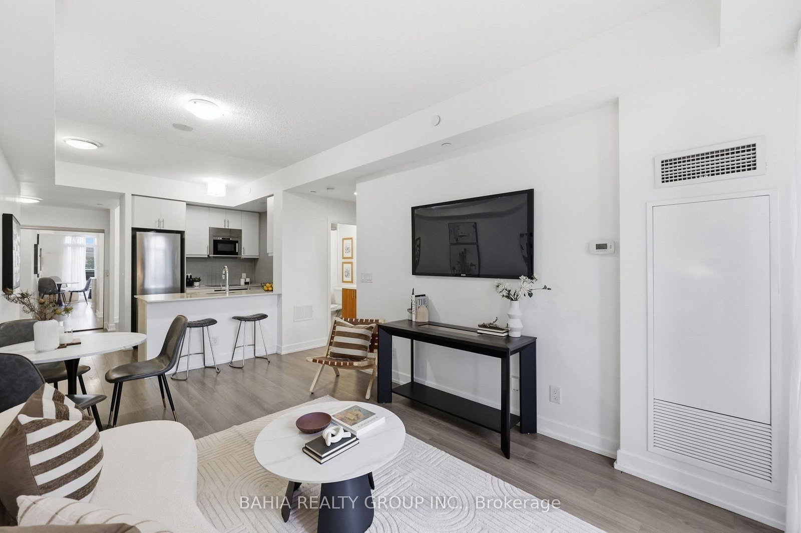 6 Eva Road • #301 • Toronto, ON photo 8
