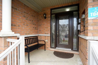 71 Pendulum Circle • Brampton, ON photo 2