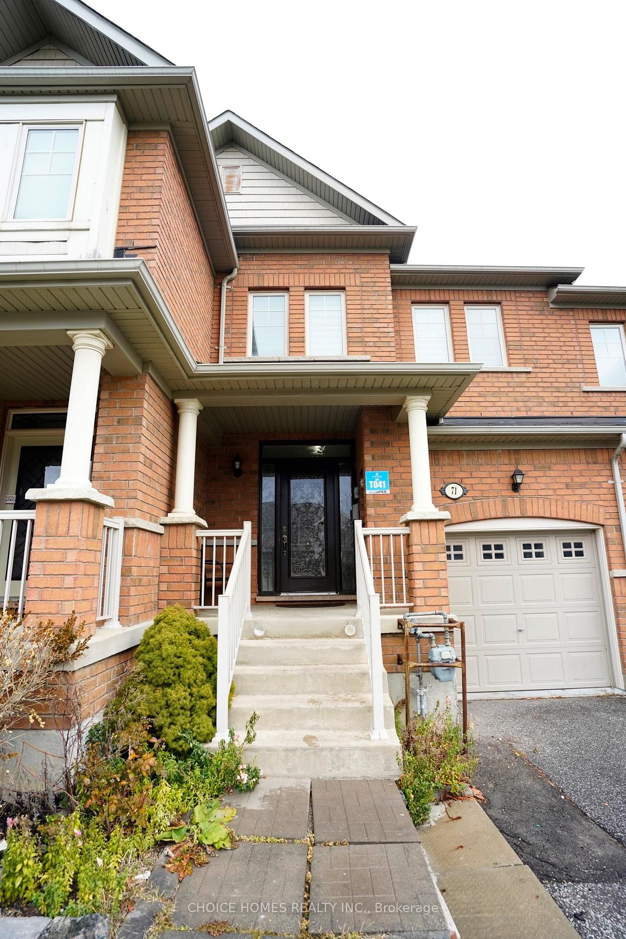 71 Pendulum Circle • Brampton, ON photo 3