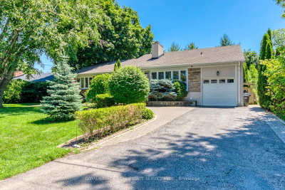 1602 Lincolnshire Mississauga,ON L5E 2S7 — Photo 1