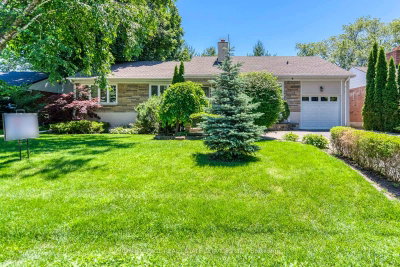 1602 Lincolnshire Boulevard • Mississauga, ON photo 2