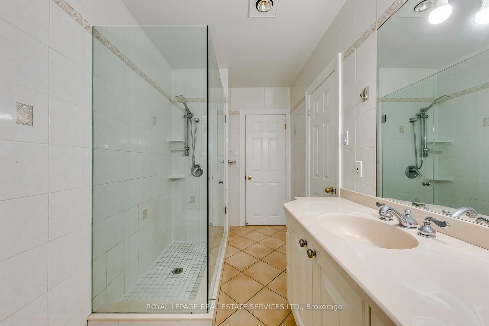 1602 Lincolnshire Boulevard • Mississauga, ON photo 22