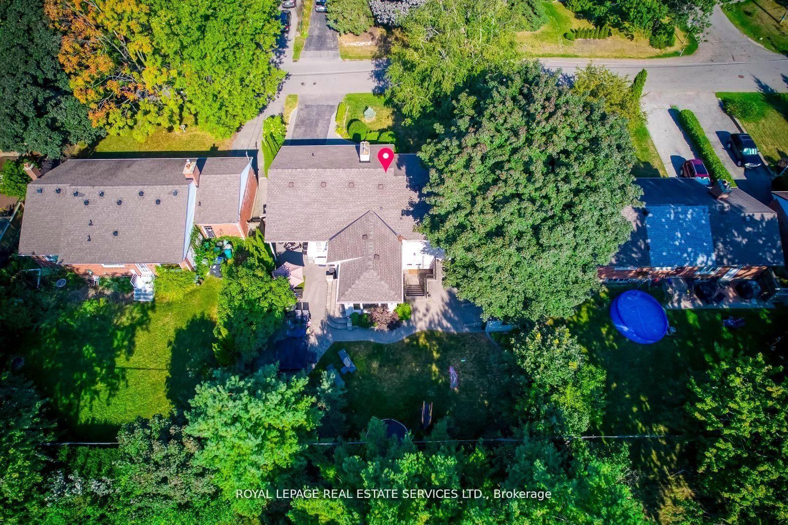 1602 Lincolnshire Boulevard • Mississauga, ON photo 5