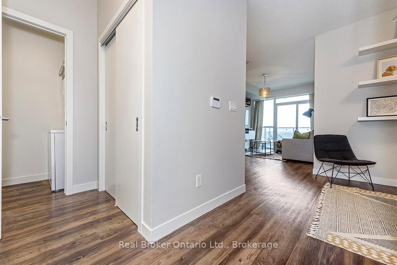 611 - 2081 Fairview Street