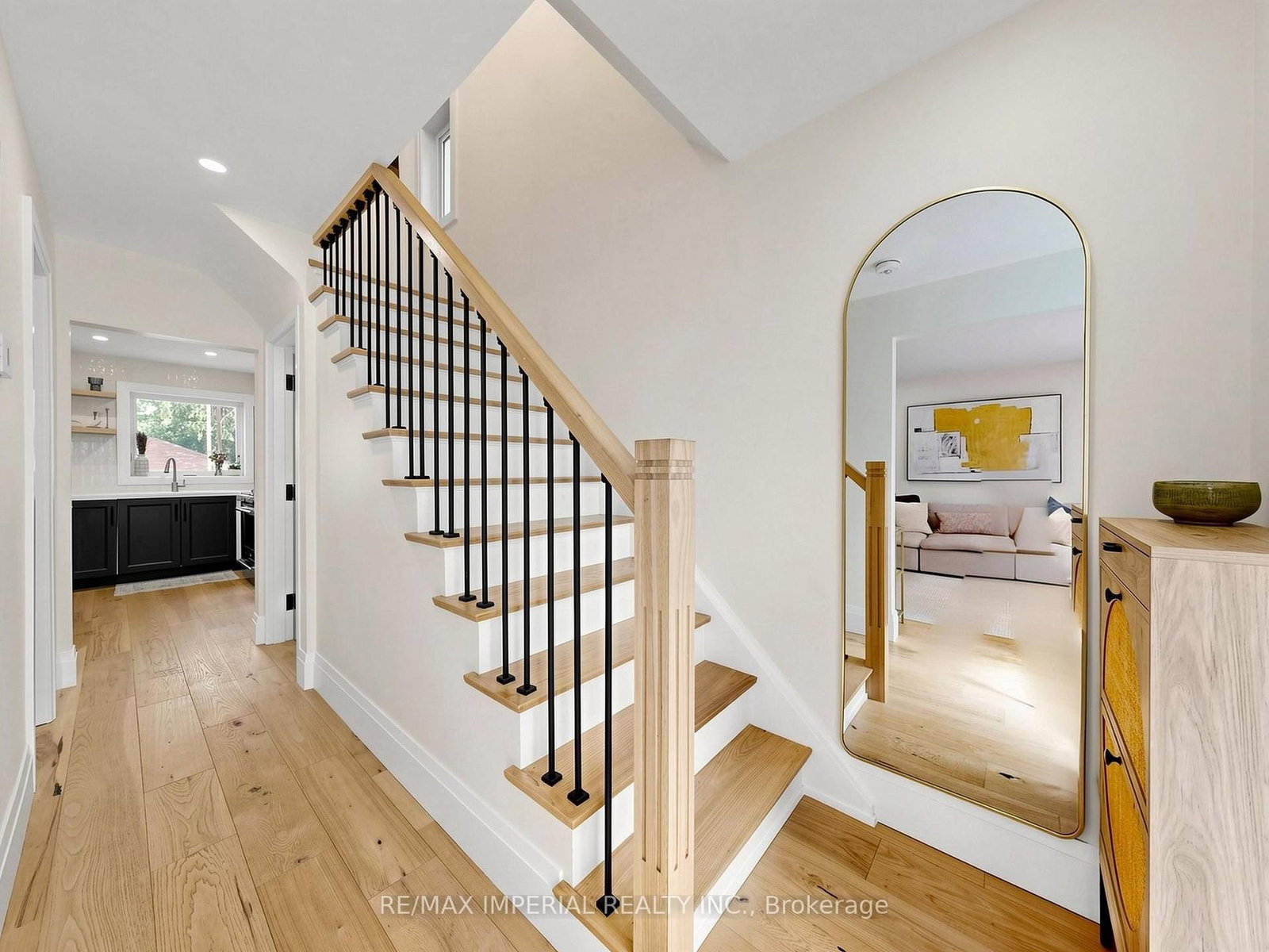 404 Glen Park Avenue • Toronto, ON photo 16