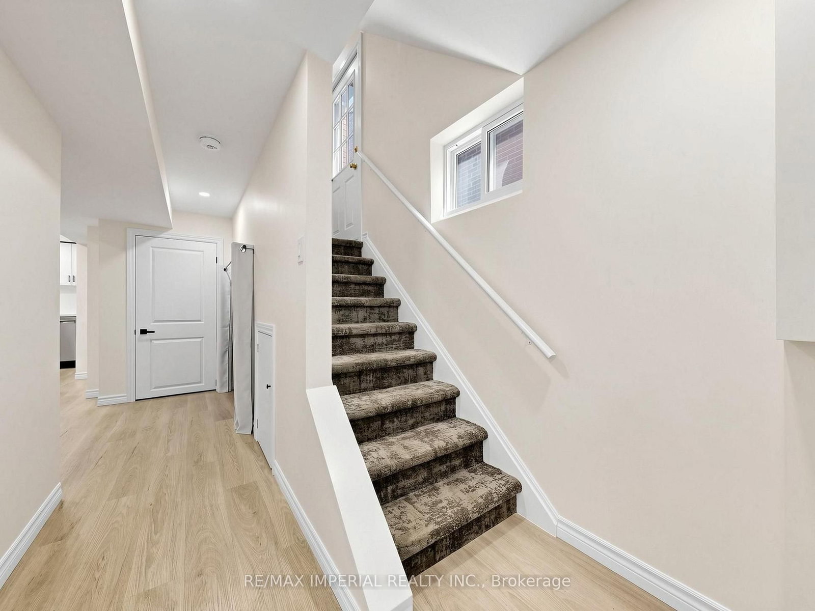 404 Glen Park Avenue • Toronto, ON photo 28
